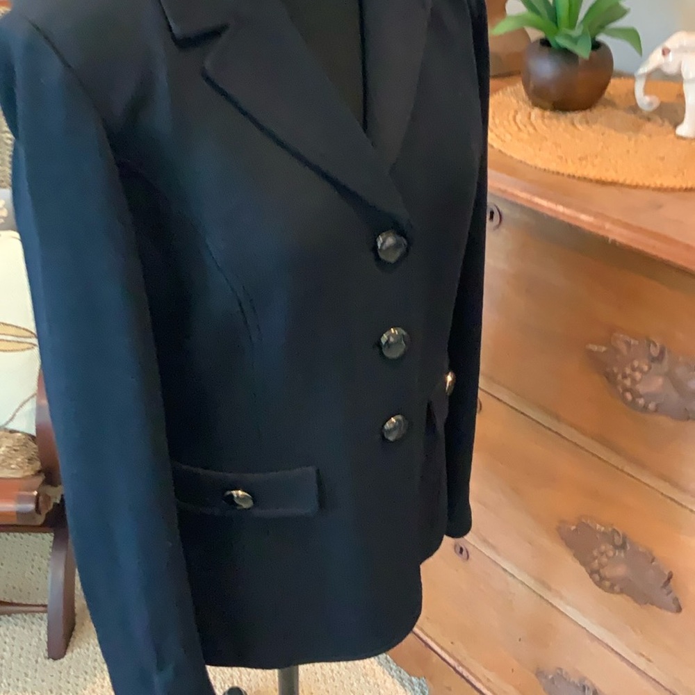 St. John Black Blazer - Picture 11 of 12